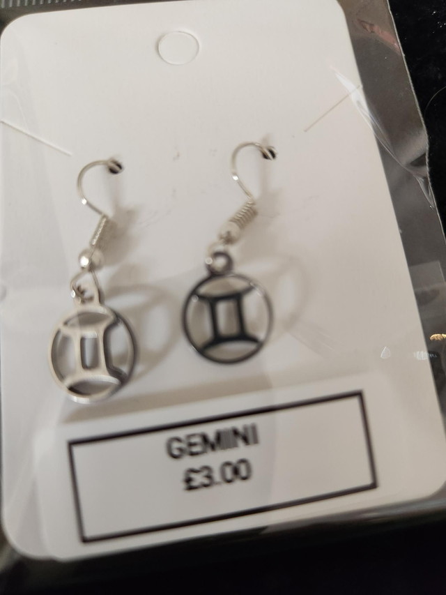 GEMINI EARINGS 