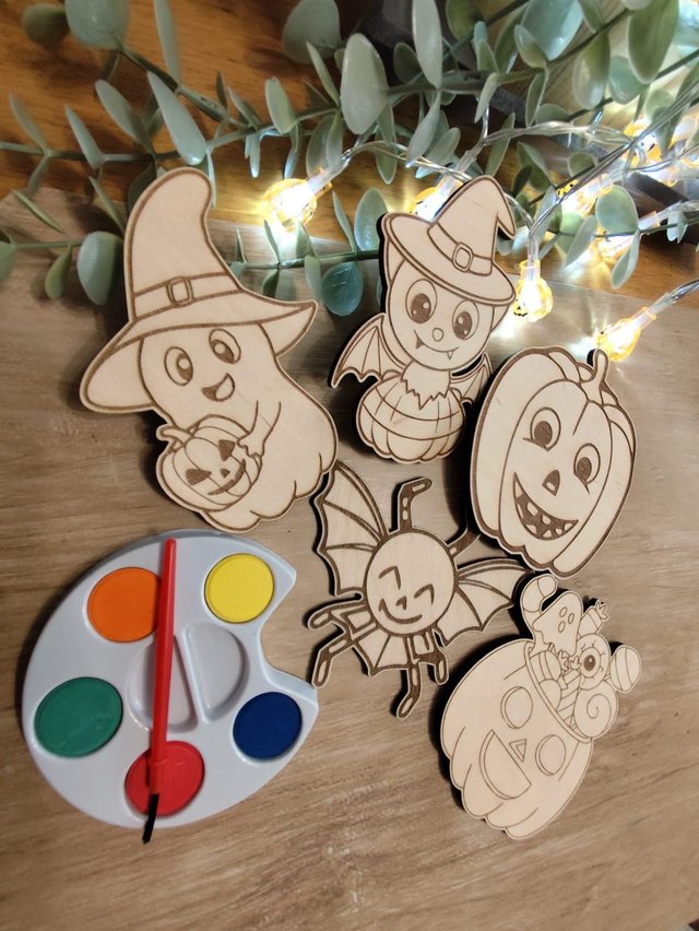 Kit créatif Halloween 🎃 – 5 décorations en bois à personnaliser