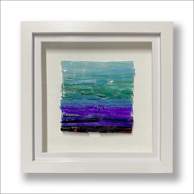 Framed Medium stripes blue / turquoise
