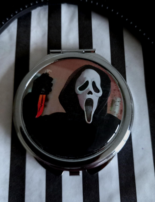 Scream Compact Mirror