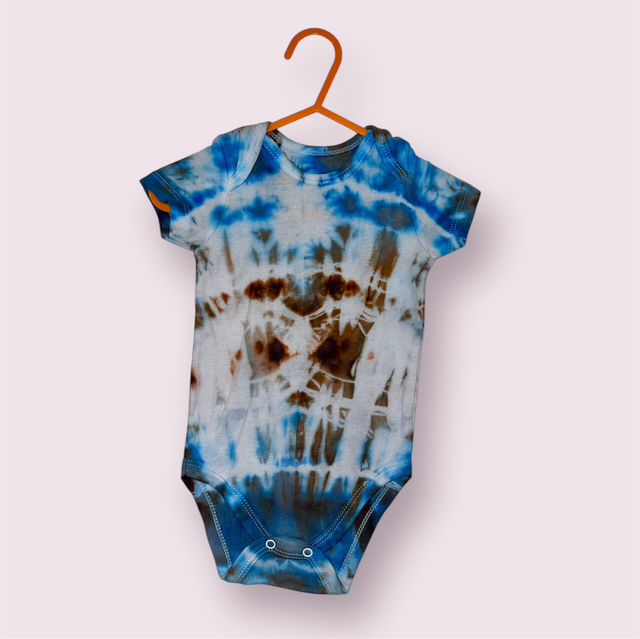 Baby Tiedye bodysuit-size 6 months