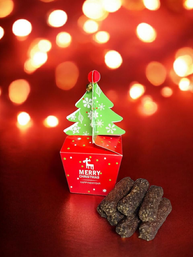 Festive gourmet turkey and cranberry sausages 