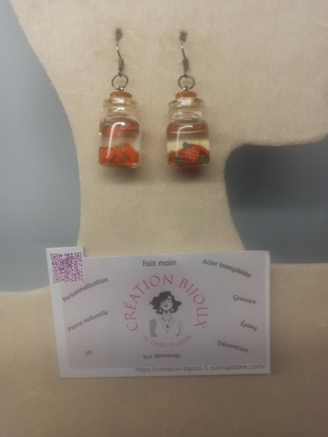 Boucle d'oreille fraise 
