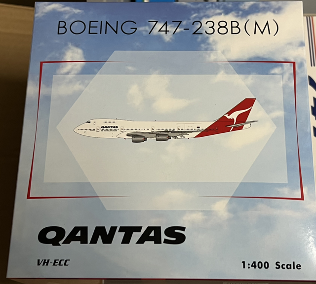 1:400 Qantas B747-200 VH-ECC Phoenix Models