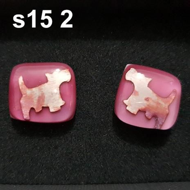 S15B Westie / Scotty dog design on pink glass studs