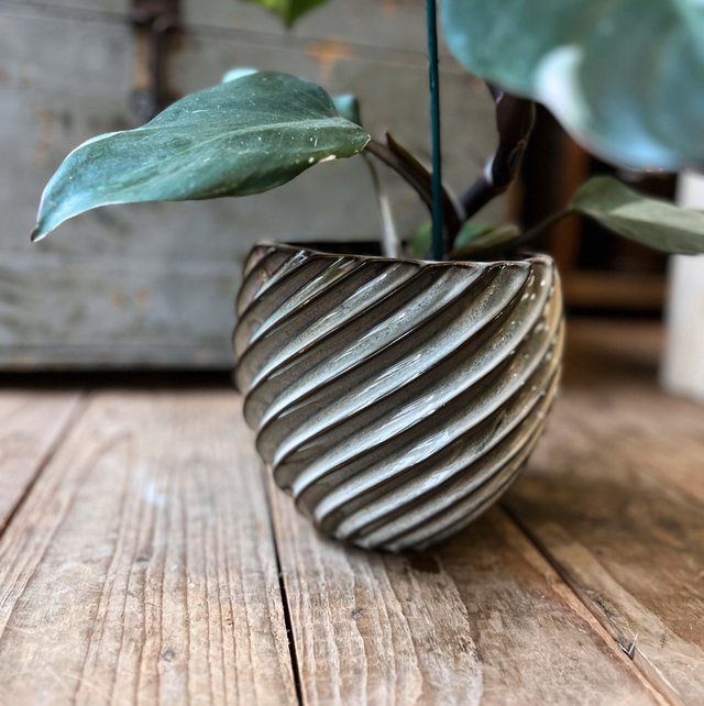 Übertopf - geschwungen/klein