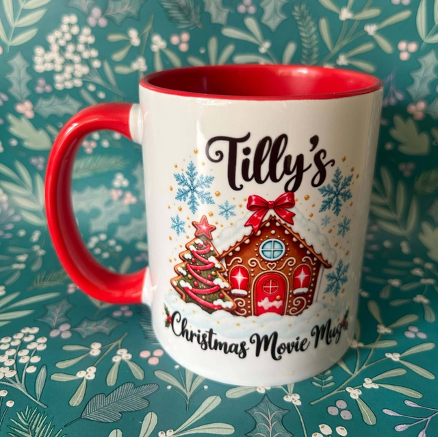 Personalised Christmas Movie Mug – 11oz Red Handled Gingerbread House Mug
