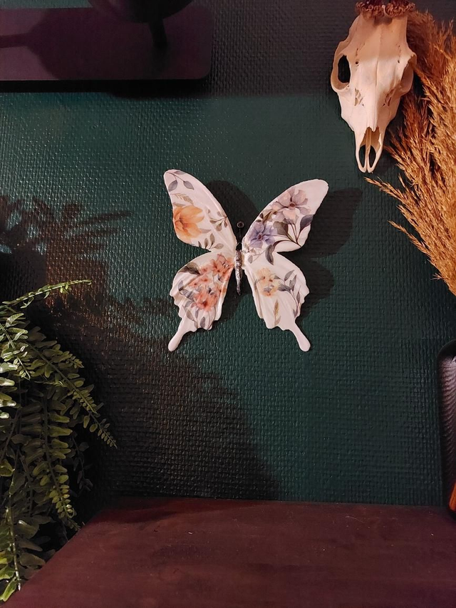 Papillon mural fleur pastel