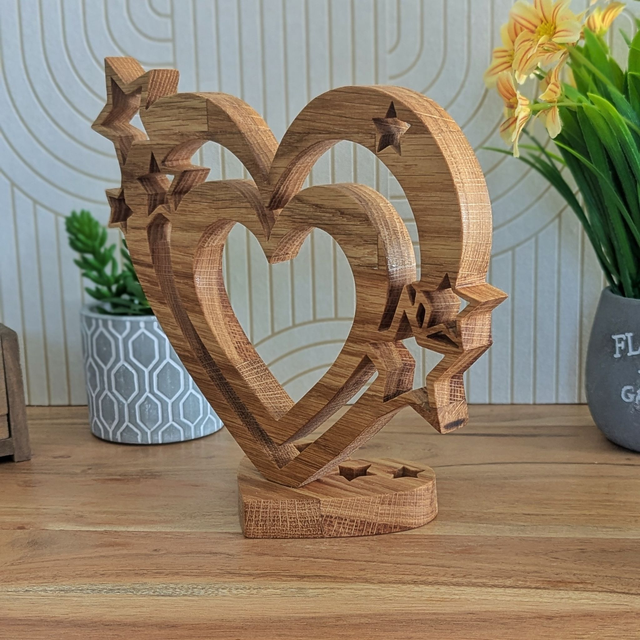 Coeurs étoiles en chêne