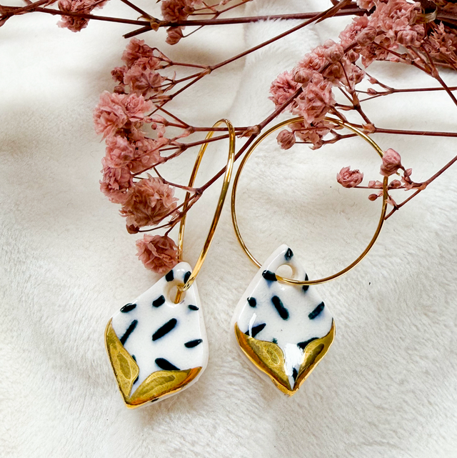 Boucles d’oreilles porcelaine et or