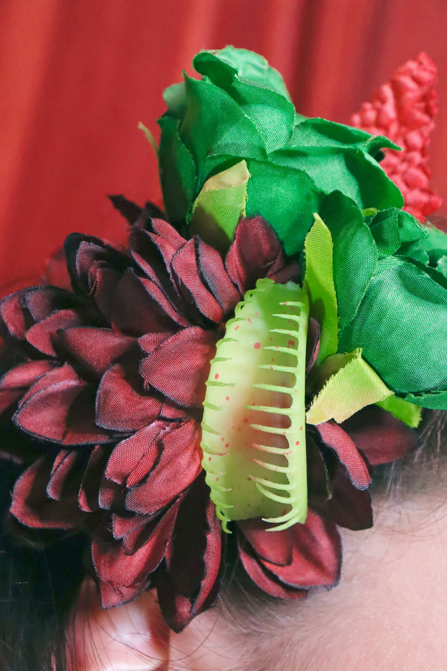 Hair flowers • M • Sweet dionaea