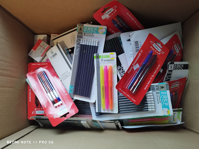LOT SCOLAIRES