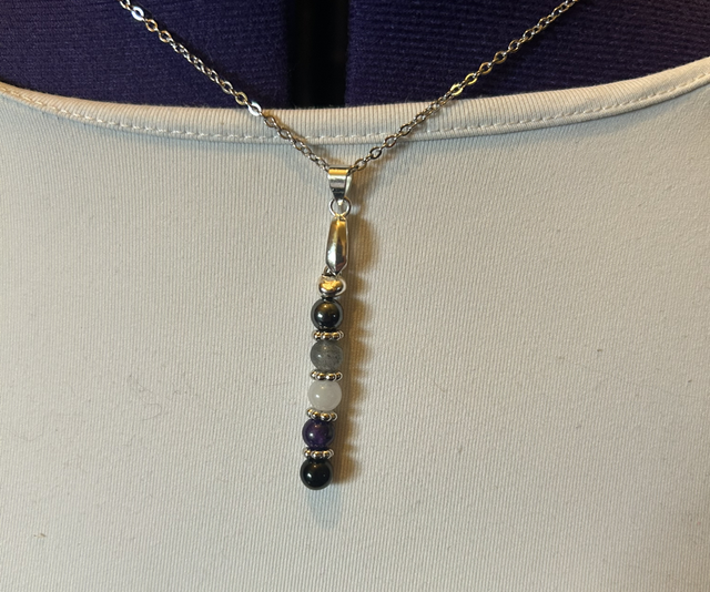 pendentif + chaine protection maternelle