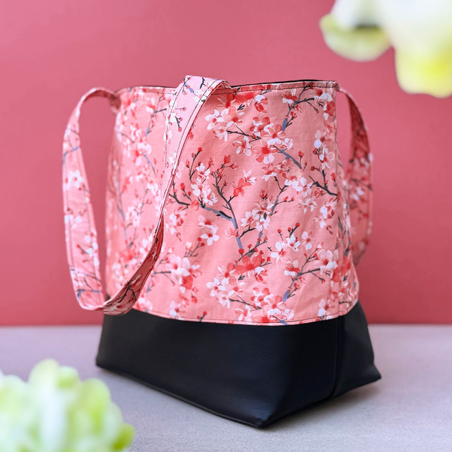 Large Shopper "Kirschblüte" apricotfarben mit Innentasche I verstärkte Tasche mit japanischem Sakura Print I mit Standboden I handgemacht