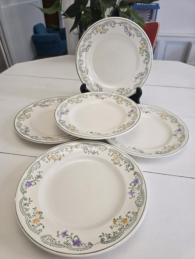 Assiettes à dessert Longwy 