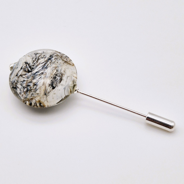 Broche Planète ivoire et grise