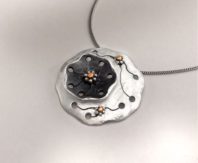 Colgante en Plata 925 y detalles en cobre