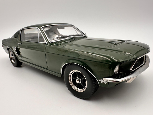 Ford Mustang GT Fastback Bullitt year 1968 - Scale - 1:18