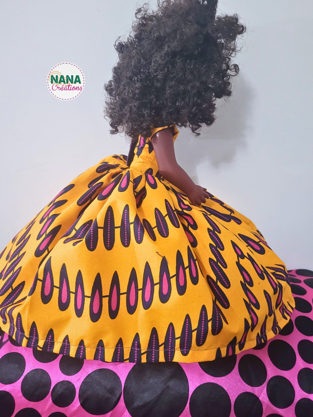 Poupée Habillé Jupe et Haut en tissu Wax Fait main | Cadeau enfant - Cadeau Gift