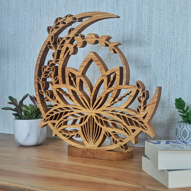 Lune de lotus lumineuse en chêne massif