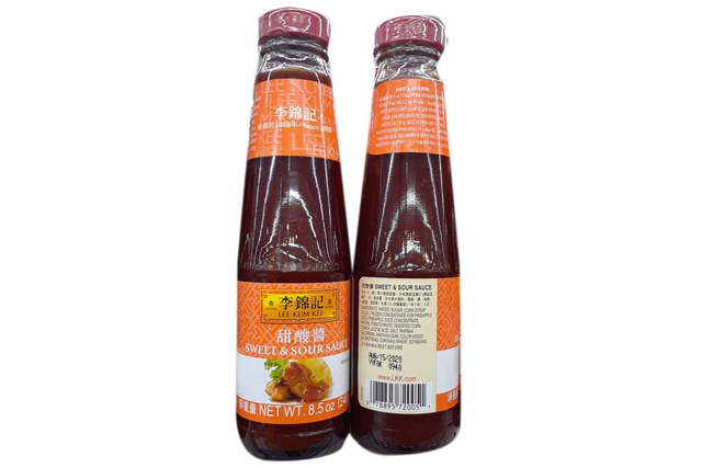 Lee Kum Kee Sweet &amp; Sour Sauce 240g