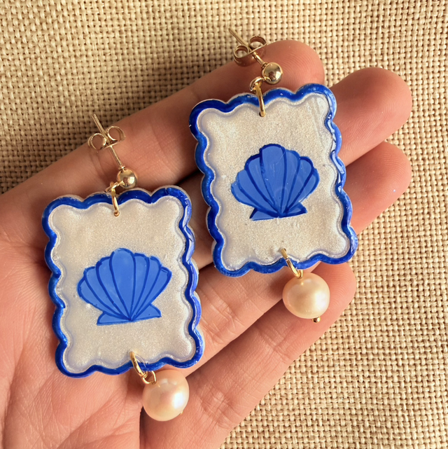 Blue Shell Pearl Wavy Tile Earrings