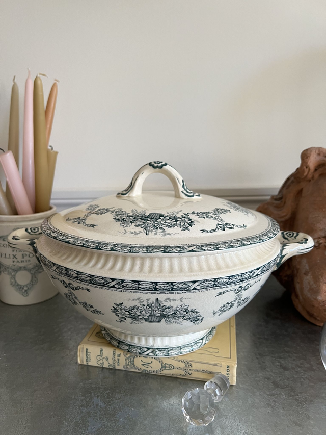 NINON - Grande soupière modèle Ninon de la manufacture des Salins - Terre de Fer