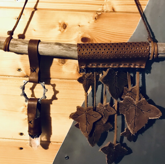 Suspension feuille et quartz