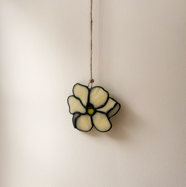 Suspension fleur blanche