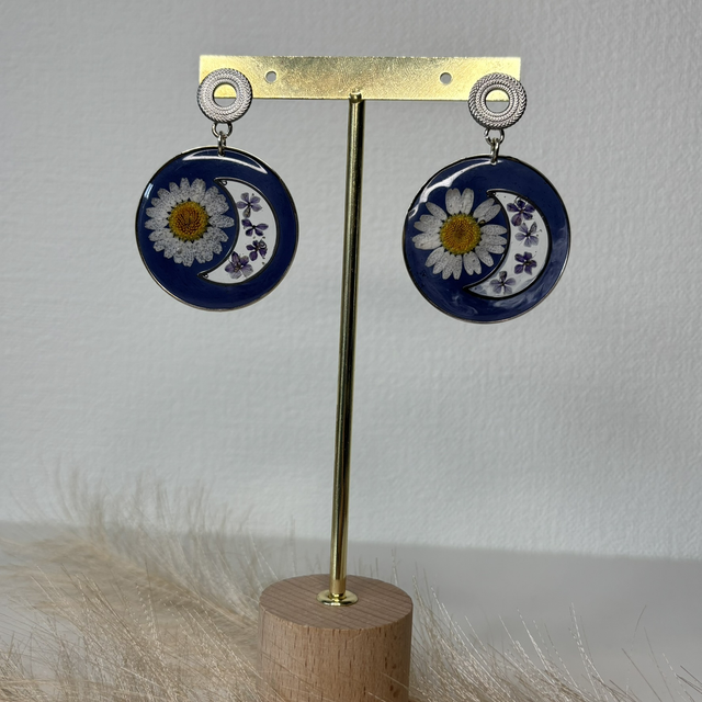 Boucles d’oreilles lune et fleurs
