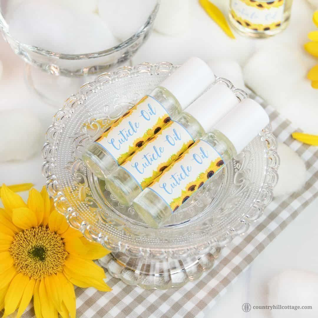 Make your own cuticle oil per child