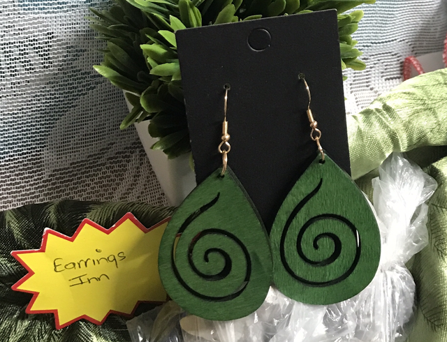 Green Wood Dangling Earrings-SWDE53