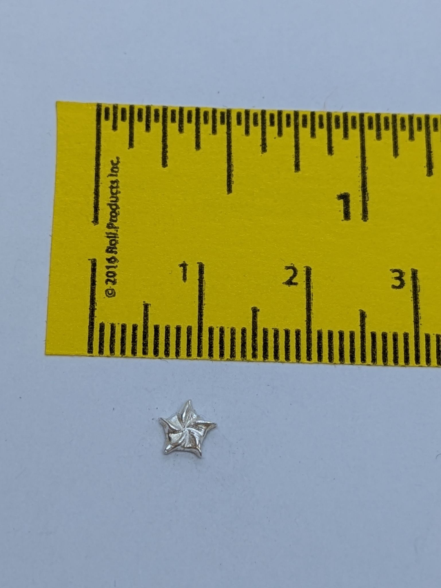 XSmall Twist Star Earrings