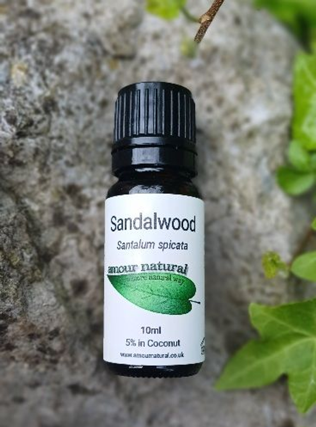 Sandalwood essential oil (5% blend) - Amour Natural 