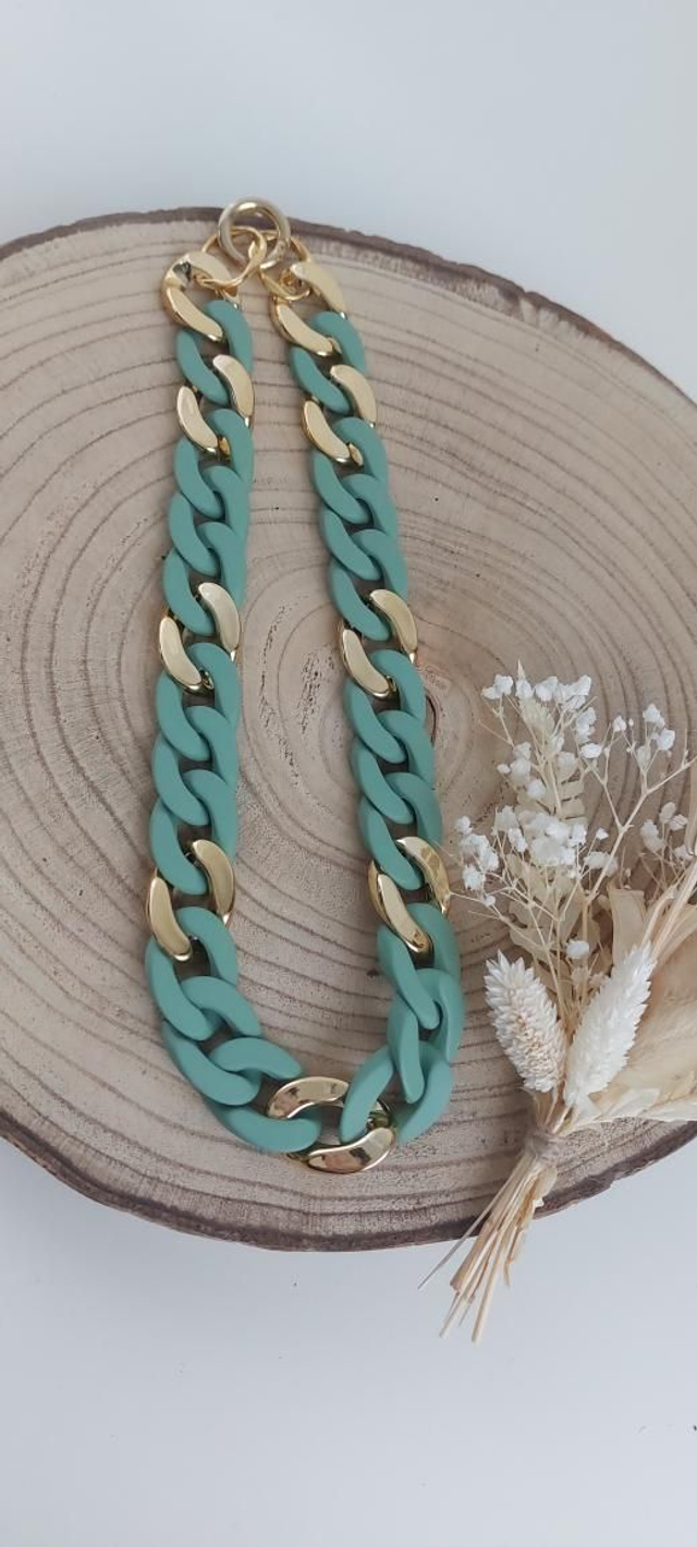 Collier Gaspard vert kaki doré