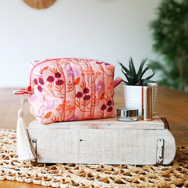 Cosmetic Bag Quilted - Wild Flowers