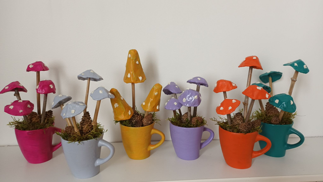 TASSE DE CHAMPIGNONS, en papier mâché, fait main, décoration ou cadeau unique, 22 cm de haut