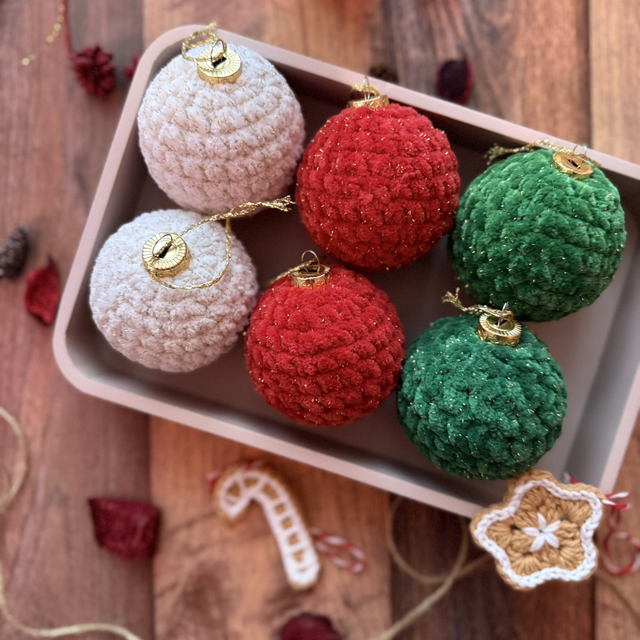 Boule de Noël traditionnelle à paillettes