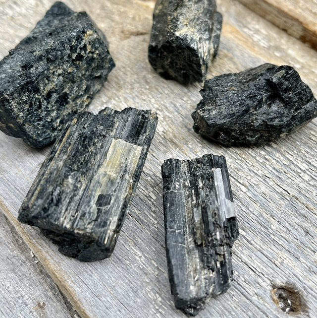 Musta turmaliini (Suomi) 