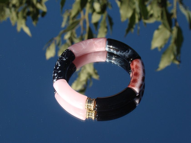 Bracelet jonc perles tubes acrylique léopard Indrani Kaala