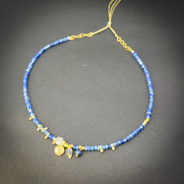 Collier &quot;Rivière&quot; de cyanite