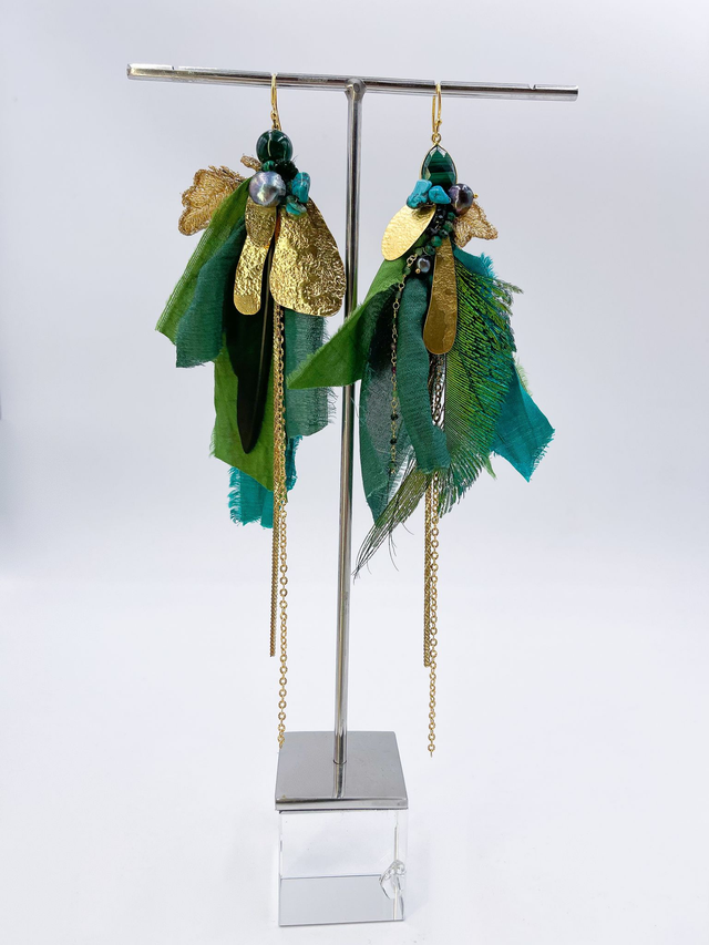 Boucles d&#039;oreilles &quot; MAHARANI &quot; vertes