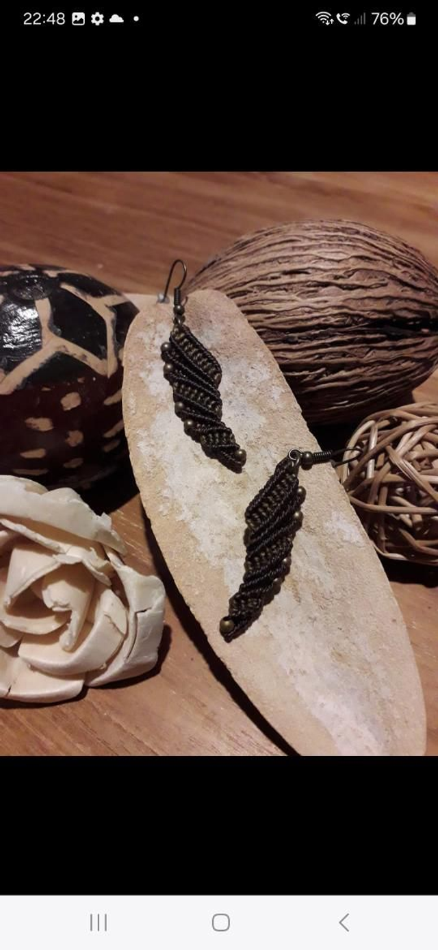 Boucles d&#039;oreilles &quot;macramé&quot; brunes