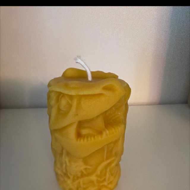 Kerze TRex