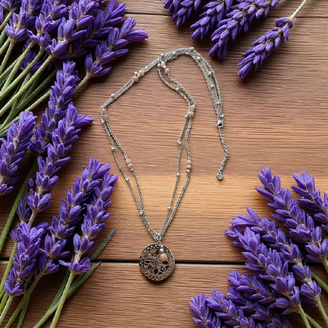 Sautoir Argenté JOIE "Pierre de Soleil" &amp; Symbole Sacré – Bijou lithothérapie