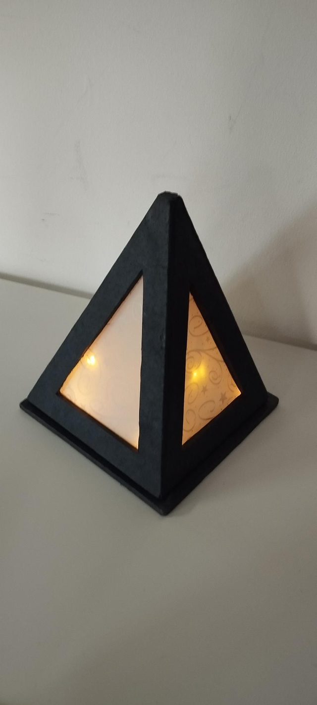 Veilleuse décorative en carton recyclé 