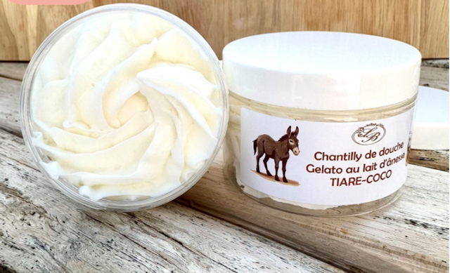 Chantilly de douche et bain au lait d’ânesse bio