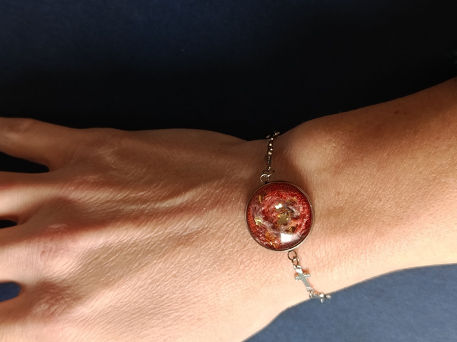 Bracelet solaire en résine – "Solaris"