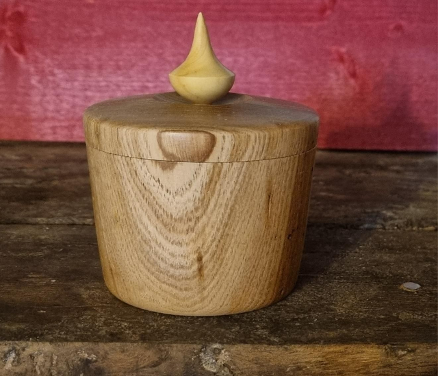 Boite en chataignier