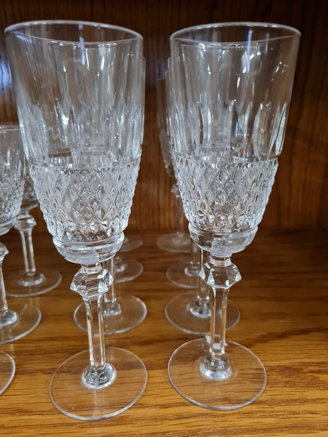 8 verres a champagne cristal de lorraine ( H20 Diam6.5 )